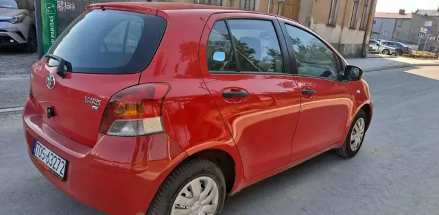 TOYOTA Yaris 
