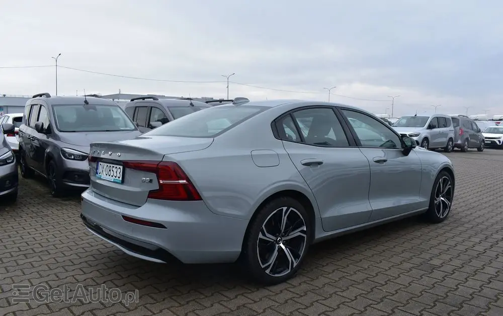 VOLVO S60 B5 B AWD Ultimate Dark
