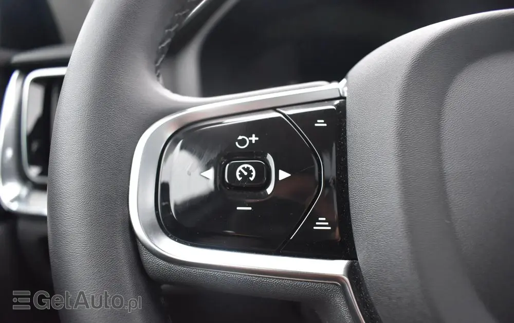 VOLVO S60 B5 B AWD Ultimate Dark