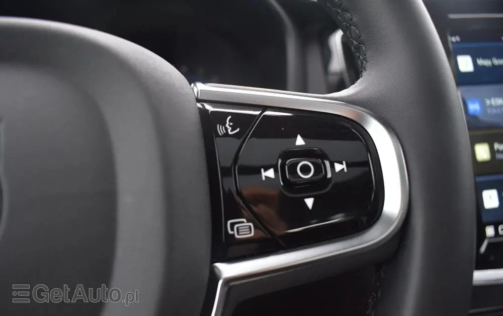 VOLVO S60 B5 B AWD Ultimate Dark