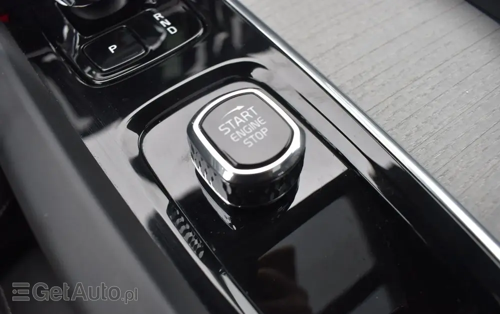 VOLVO S60 B5 B AWD Ultimate Dark