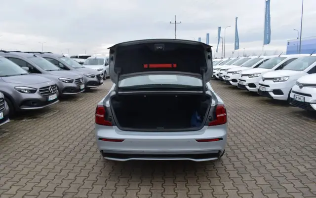 VOLVO S60 B5 B AWD Ultimate Dark