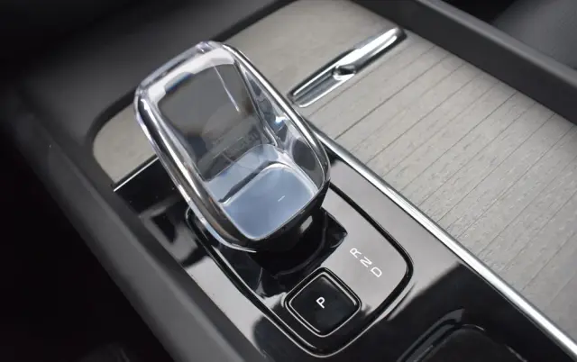 VOLVO S60 B5 B AWD Ultimate Dark