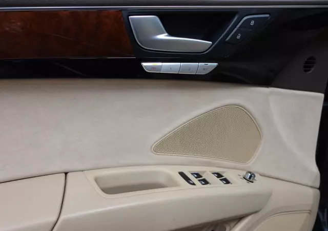 AUDI A8 3.0 TFSI Quattro