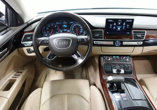 AUDI A8 3.0 TFSI Quattro