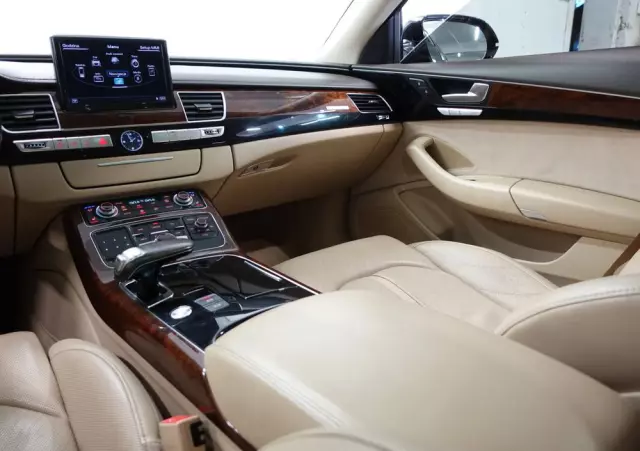 AUDI A8 3.0 TFSI Quattro