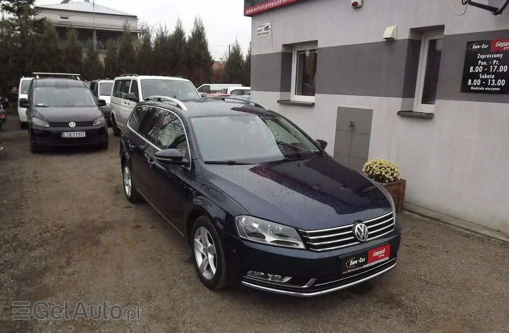 VOLKSWAGEN Passat 