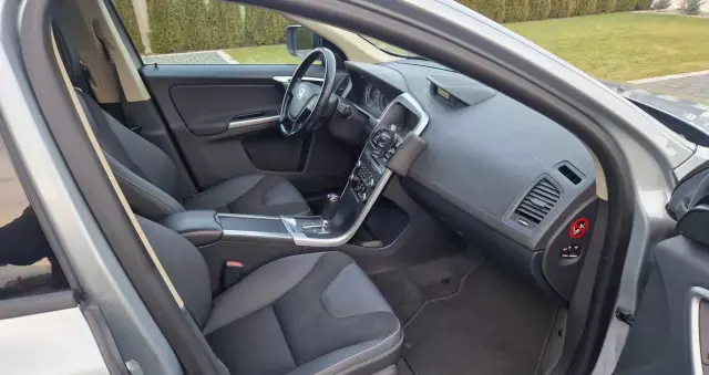 VOLVO XC 60 D3 Kinetic