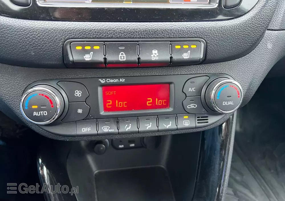 KIA Ceed 1.6 CRDi 128 ISG SW Dream-Team Edition