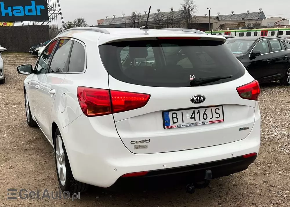 KIA Ceed 1.6 CRDi 128 ISG SW Dream-Team Edition