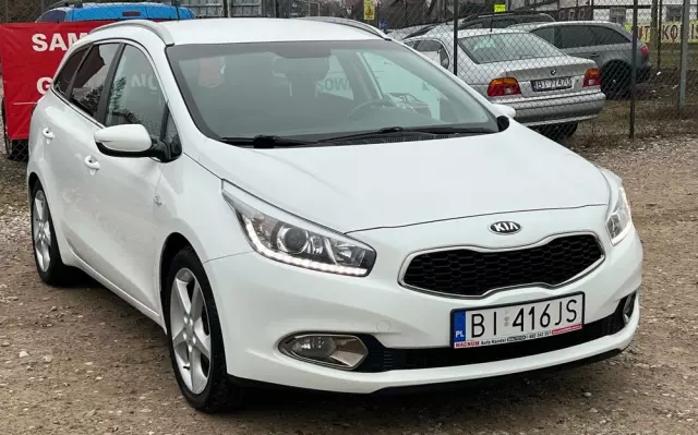 KIA Ceed 1.6 CRDi 128 ISG SW Dream-Team Edition
