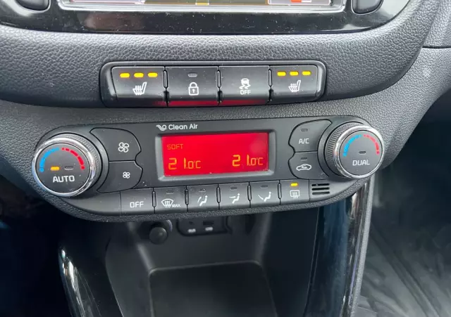 KIA Ceed 1.6 CRDi 128 ISG SW Dream-Team Edition