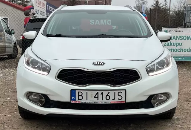 KIA Ceed 1.6 CRDi 128 ISG SW Dream-Team Edition