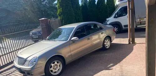 MERCEDES-BENZ Klasa E 