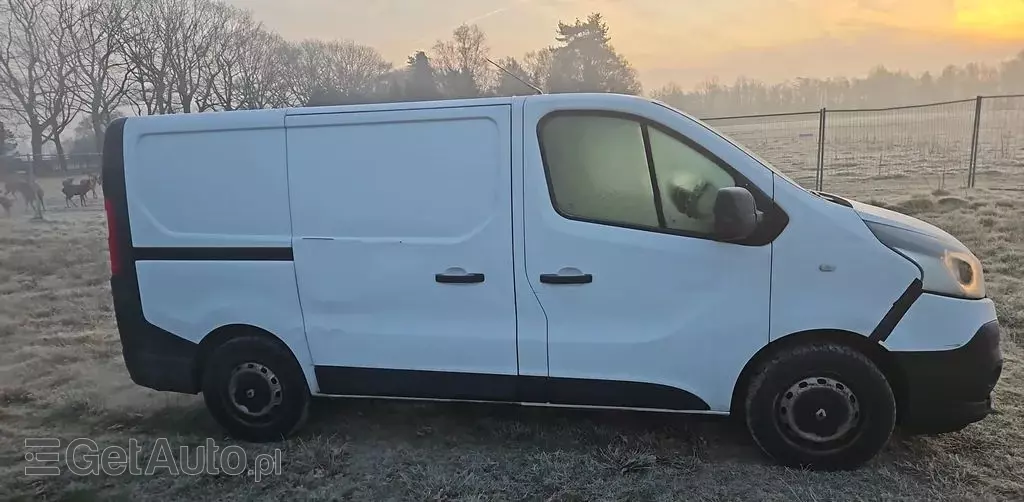 RENAULT Trafic 
