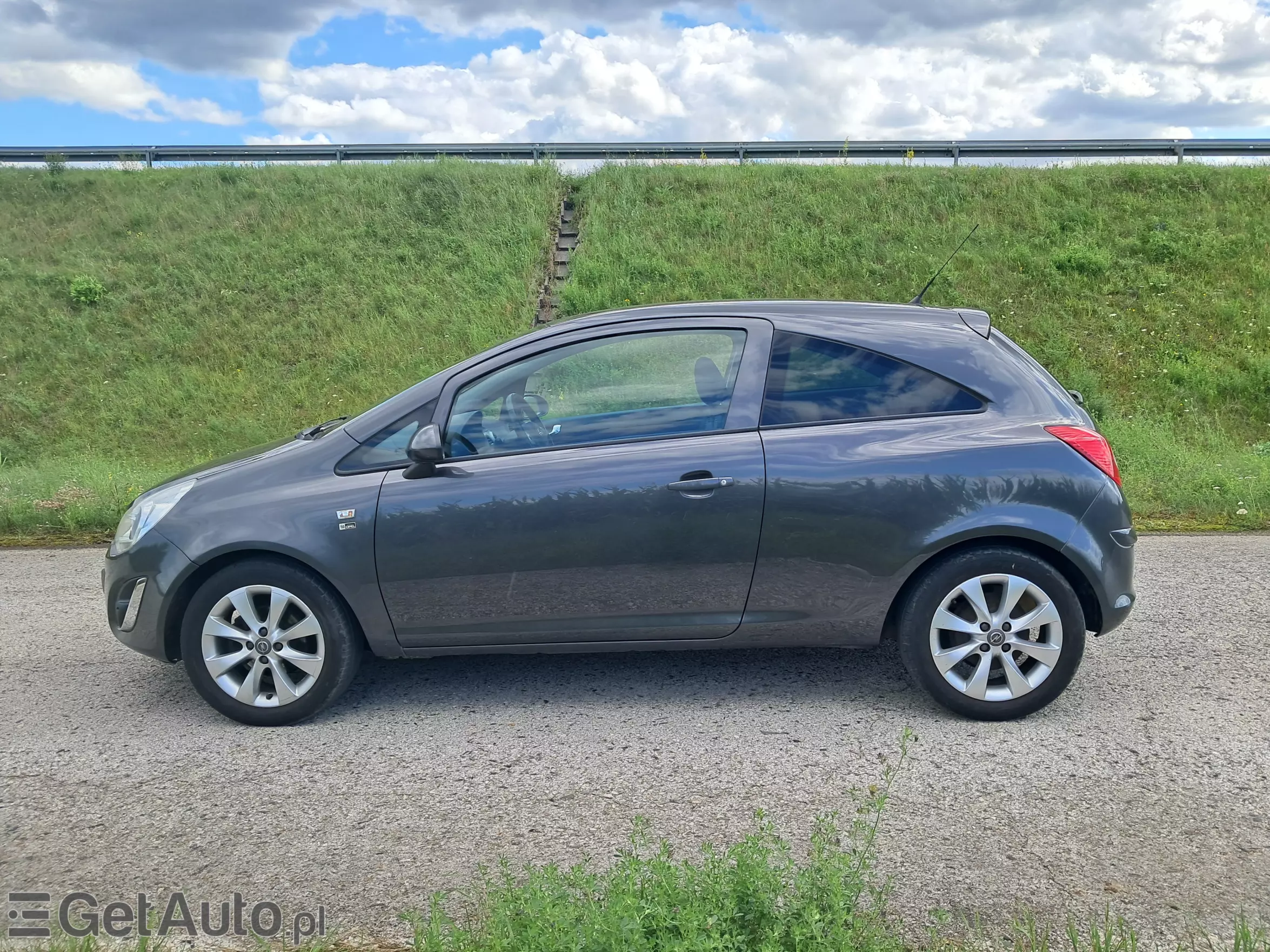 OPEL Corsa Edition 150