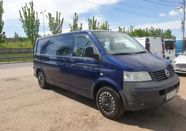 VOLKSWAGEN T5 