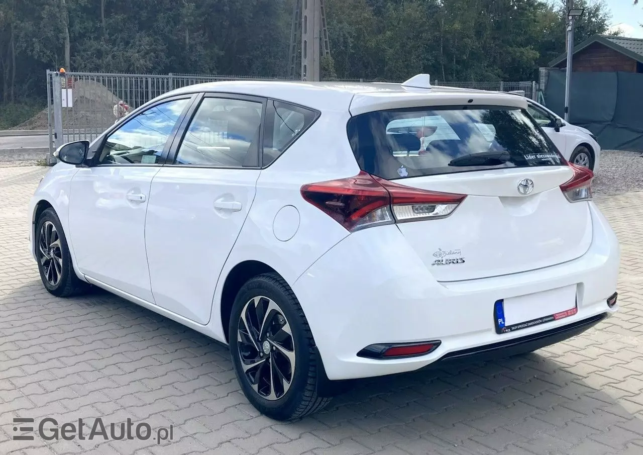 TOYOTA Auris 1.4 D-4D Active