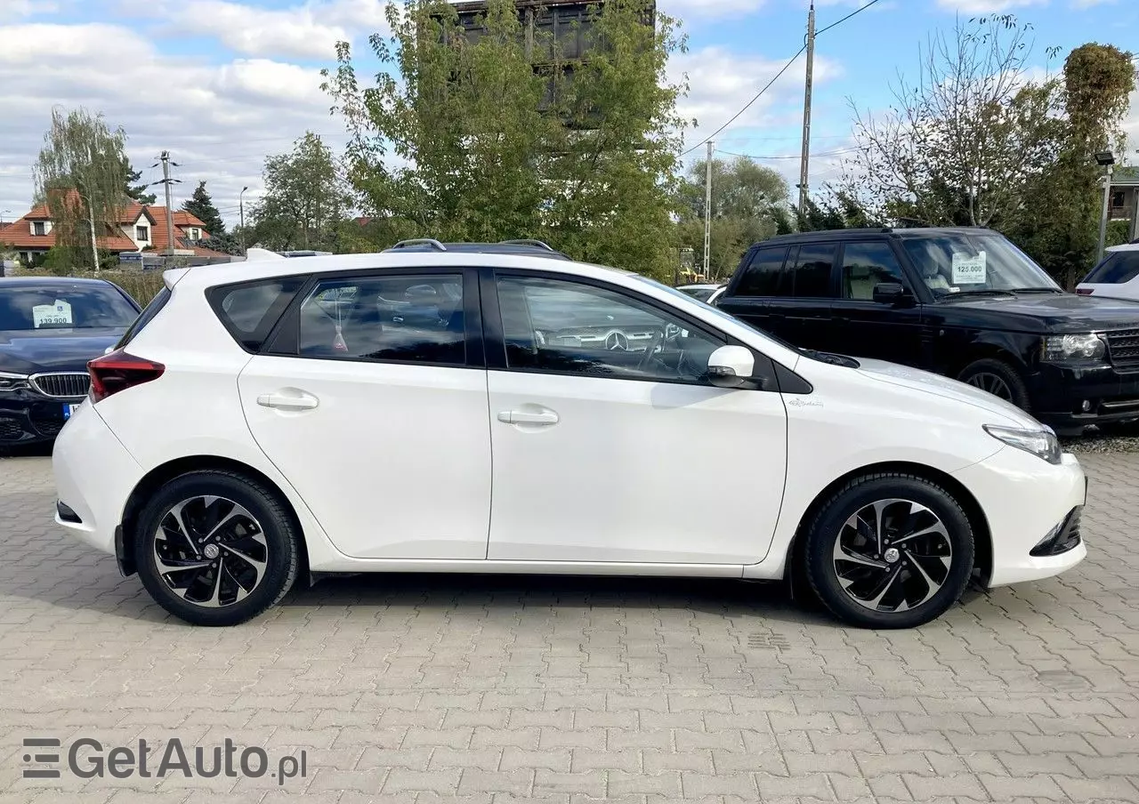 TOYOTA Auris 1.4 D-4D Active