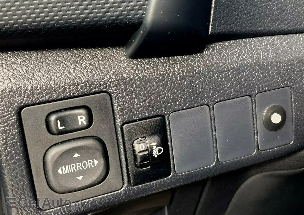 TOYOTA Auris 1.4 D-4D Active