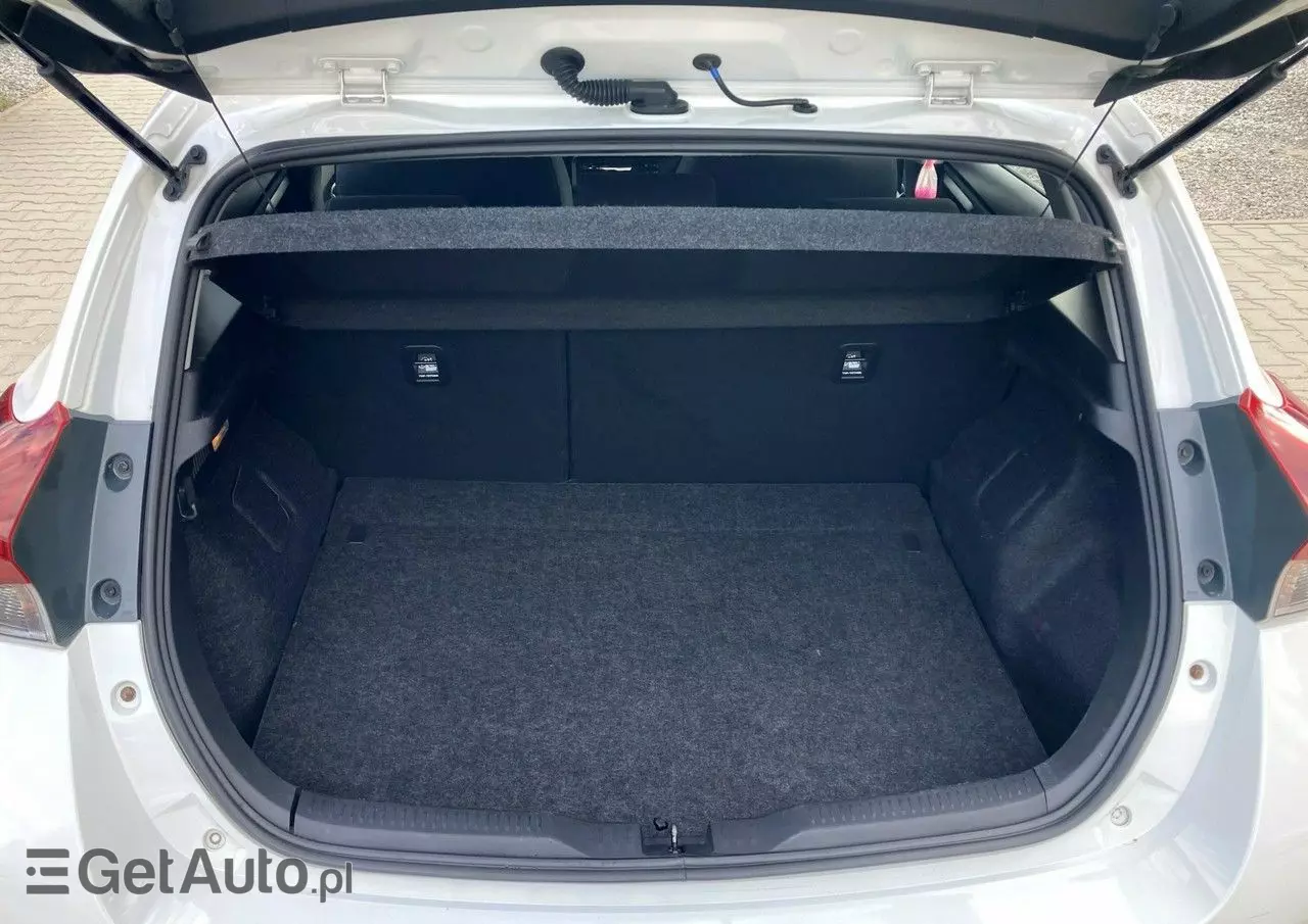 TOYOTA Auris 1.4 D-4D Active