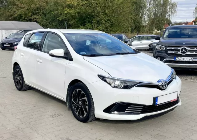 TOYOTA Auris 1.4 D-4D Active