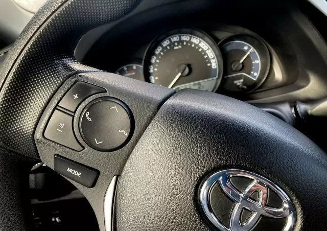 TOYOTA Auris 1.4 D-4D Active