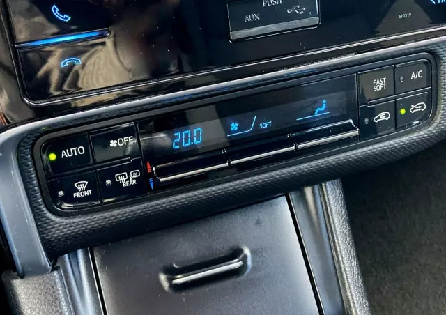 TOYOTA Auris 1.4 D-4D Active