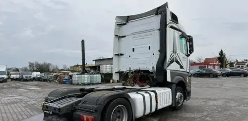 MERCEDES-BENZ Actros 