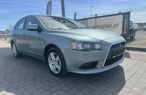 MITSUBISHI Lancer 