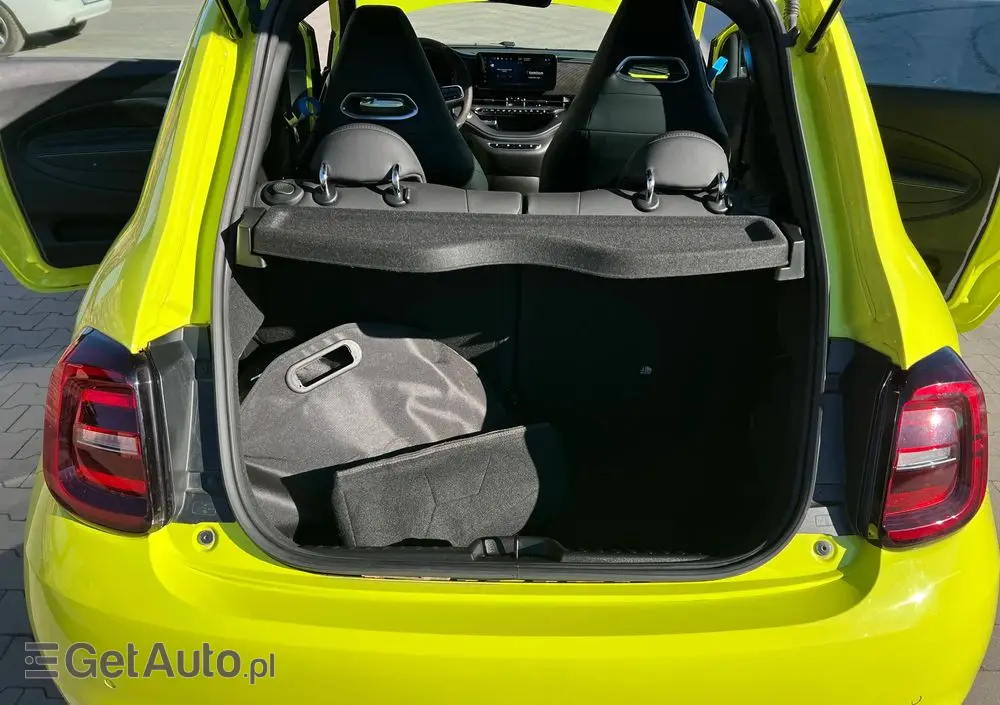 ABARTH 500e 37.8kWh Turismo