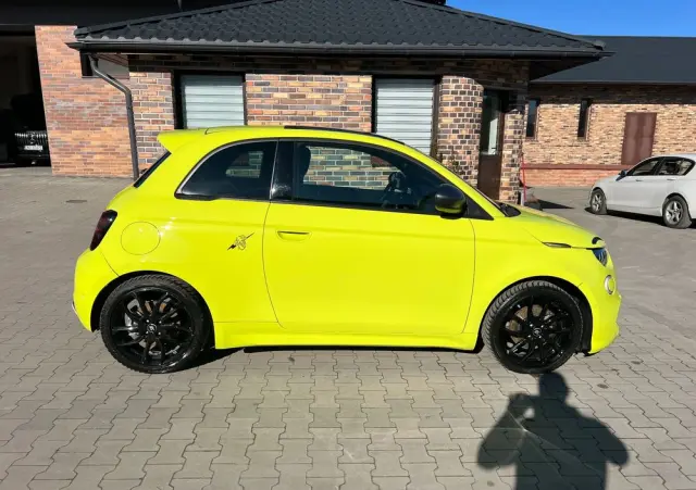 ABARTH 500e 37.8kWh Turismo