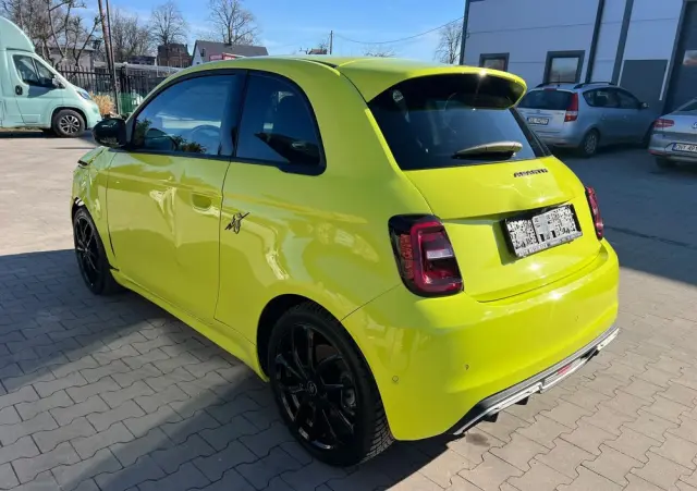 ABARTH 500e 37.8kWh Turismo