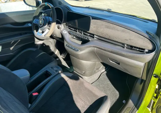 ABARTH 500e 37.8kWh Turismo