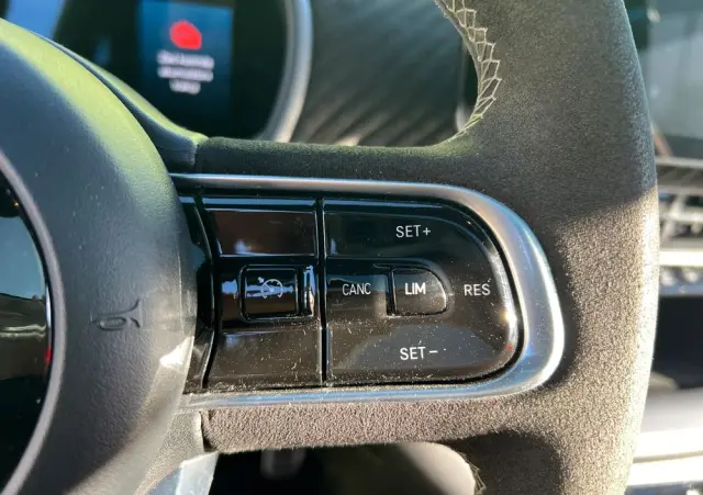 ABARTH 500e 37.8kWh Turismo