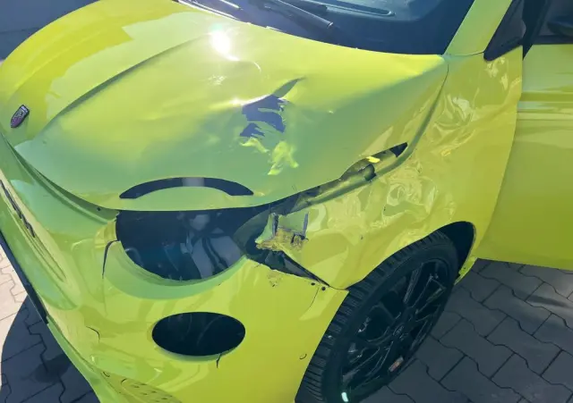 ABARTH 500e 37.8kWh Turismo