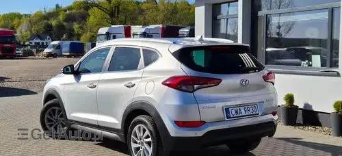 HYUNDAI Tucson 