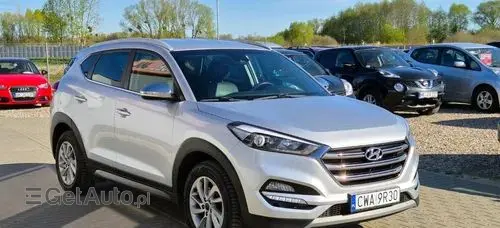 HYUNDAI Tucson 
