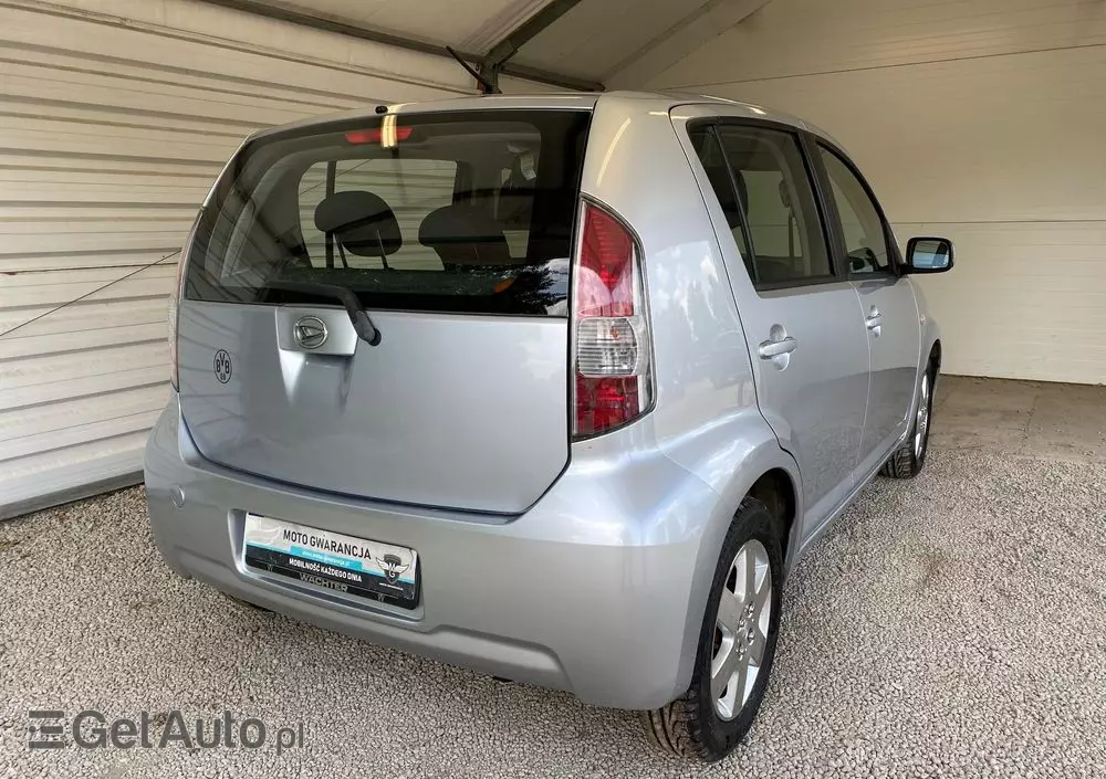 DAIHATSU Sirion 1.0