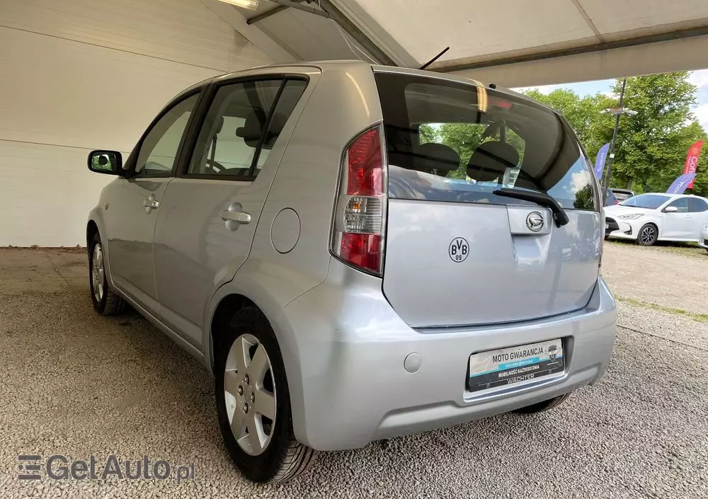 DAIHATSU Sirion 1.0