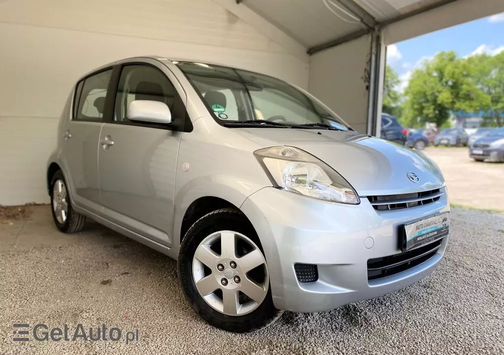 DAIHATSU Sirion 1.0