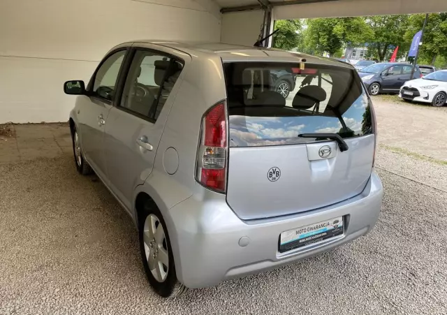 DAIHATSU Sirion 1.0