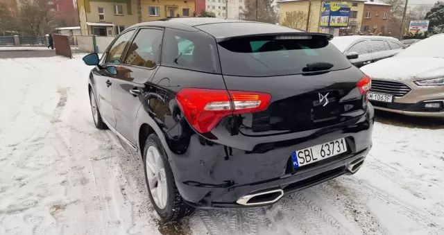 DS AUTOMOBILES DS 5 