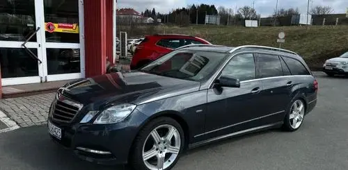 MERCEDES-BENZ Klasa E 