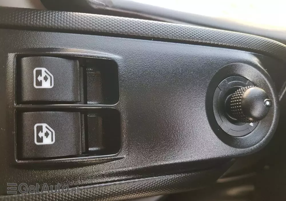 IVECO DAILY KONTENER NISKOPODŁOGOWY 4,43x2,23x2,42 SKLEP KAMPER FOODTRUCK BAR KLIMA KONIOWÓZ 