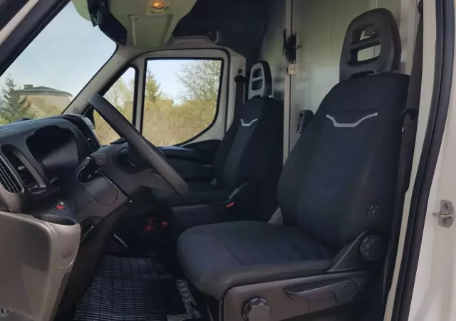 IVECO DAILY KONTENER NISKOPODŁOGOWY 4,43x2,23x2,42 SKLEP KAMPER FOODTRUCK BAR KLIMA KONIOWÓZ 