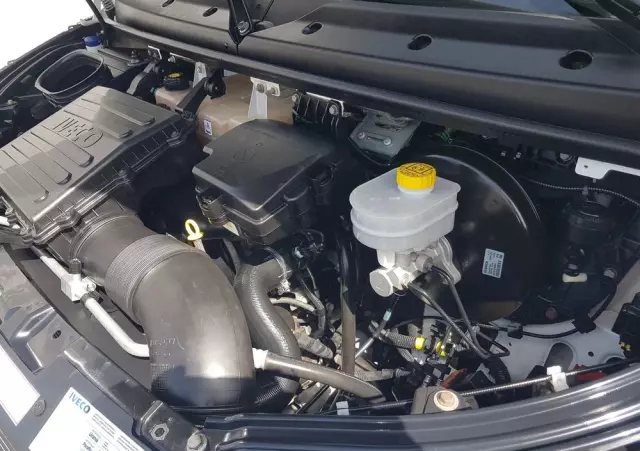 IVECO DAILY KONTENER NISKOPODŁOGOWY 4,43x2,23x2,42 SKLEP KAMPER FOODTRUCK BAR KLIMA KONIOWÓZ 