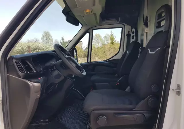 IVECO DAILY KONTENER NISKOPODŁOGOWY 4,43x2,23x2,42 SKLEP KAMPER FOODTRUCK BAR KLIMA KONIOWÓZ 