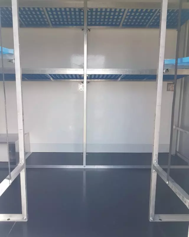 IVECO DAILY KONTENER NISKOPODŁOGOWY 4,43x2,23x2,42 SKLEP KAMPER FOODTRUCK BAR KLIMA KONIOWÓZ 