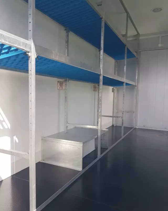 IVECO DAILY KONTENER NISKOPODŁOGOWY 4,43x2,23x2,42 SKLEP KAMPER FOODTRUCK BAR KLIMA KONIOWÓZ 